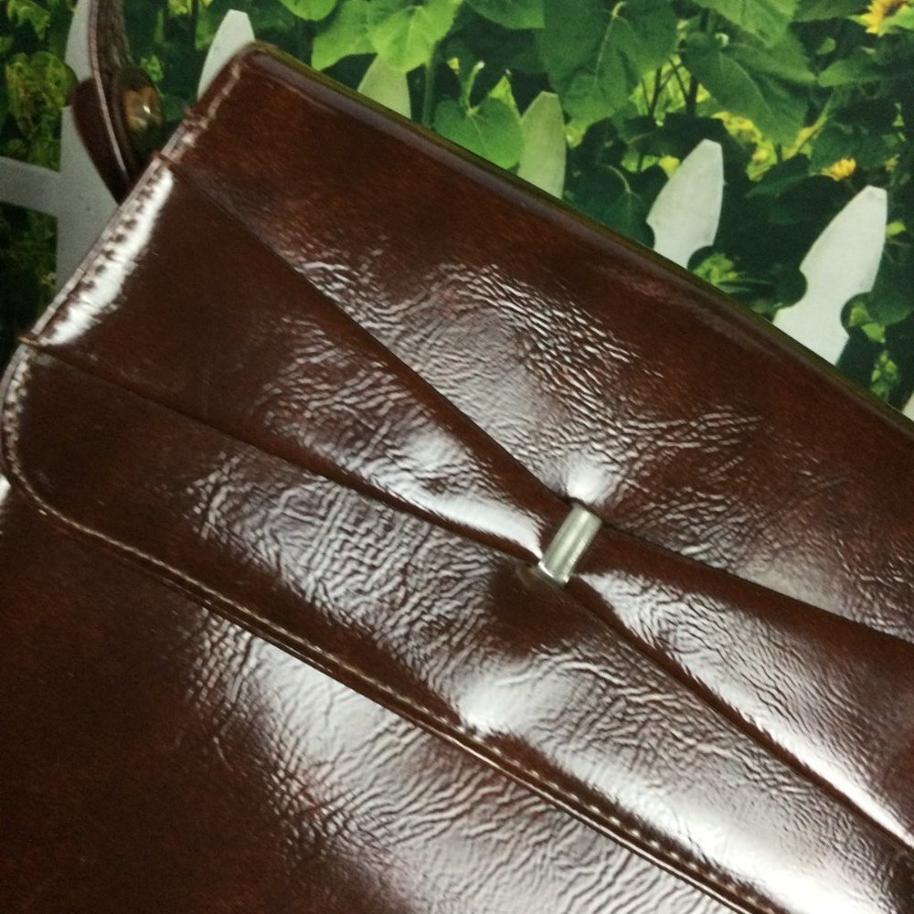 Vintage Brown Patent Handbag - Picture 2 of 11